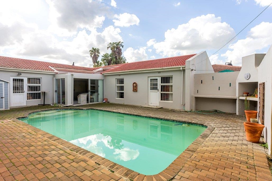 3 Bedroom Property for Sale in Flamingo Vlei Western Cape